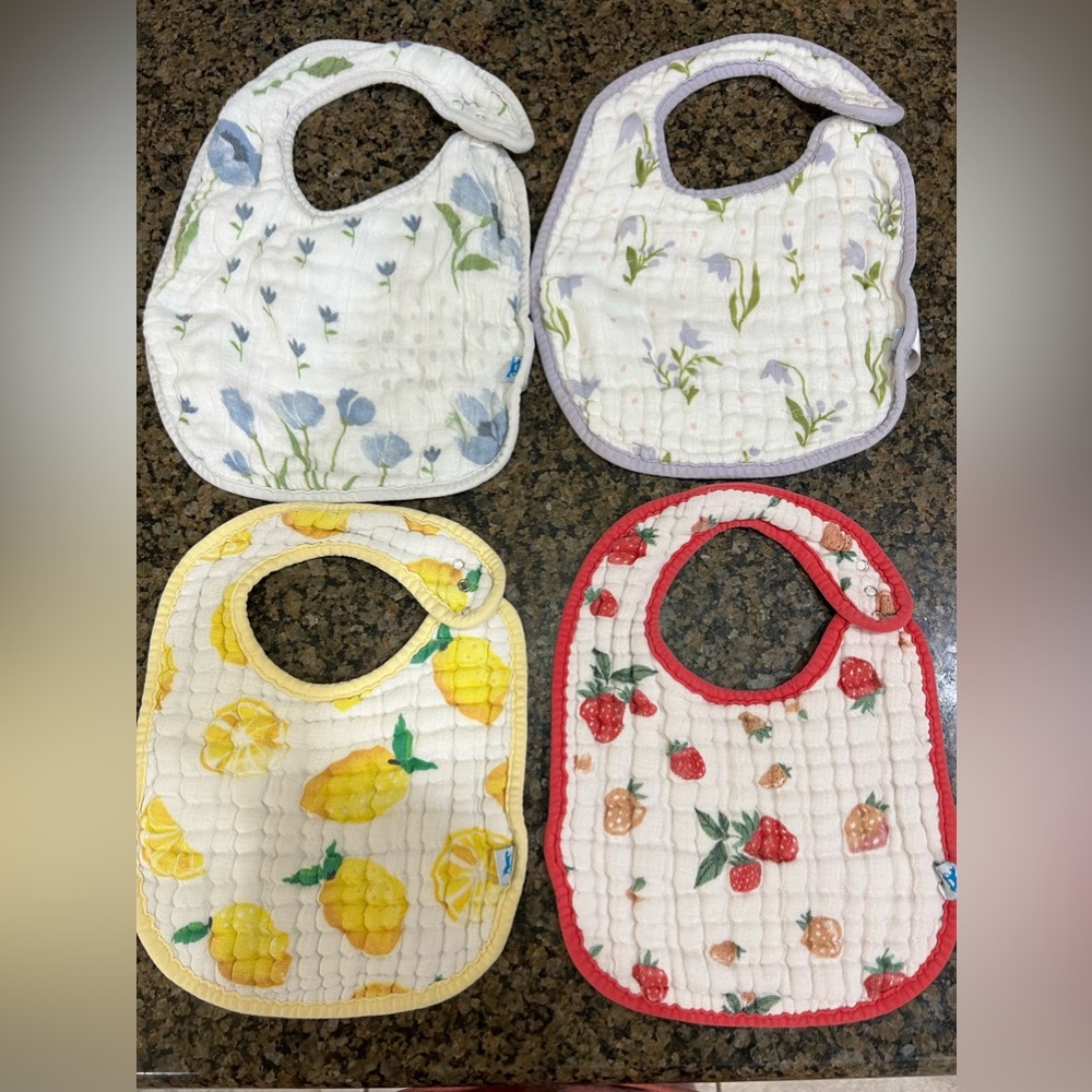 Little Unicorn muslin baby bibs